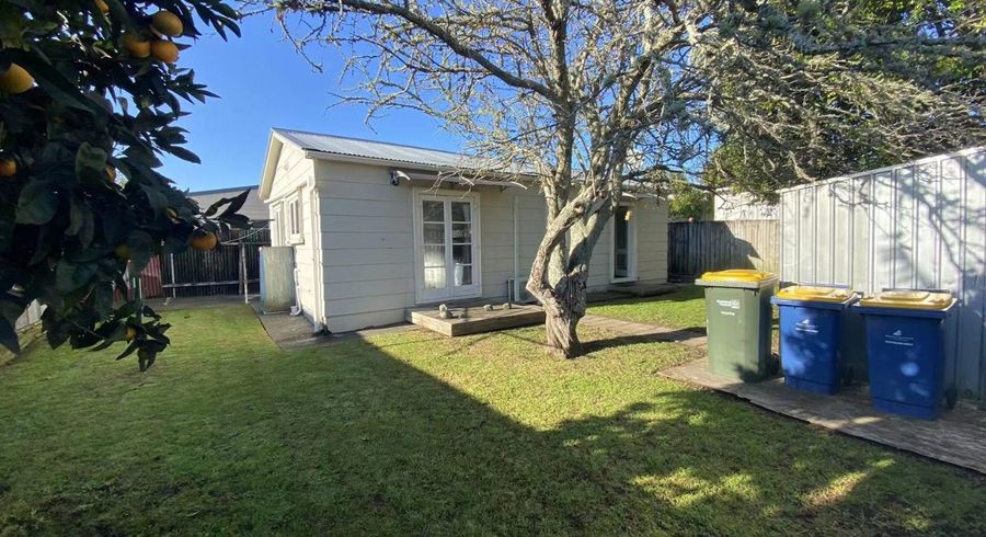  at 27a Rimu St, New Lynn, Waitakere City, Auckland