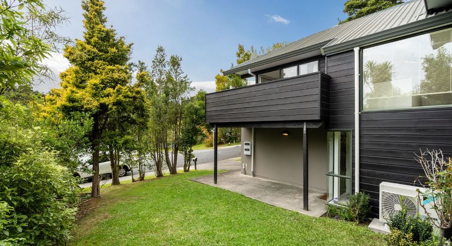  at 3 Berne Place, Birkenhead, Auckland