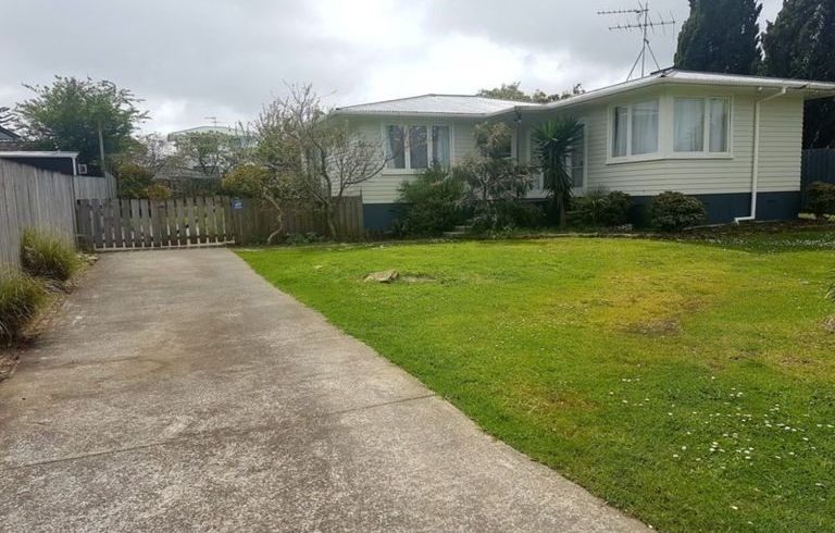  at 4 Jenkins Place, Manurewa East, Manukau City, Auckland