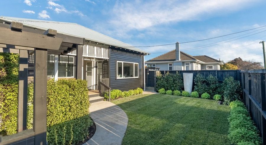  at 26 Lincoln Road, Hillmorton, Christchurch City, Canterbury