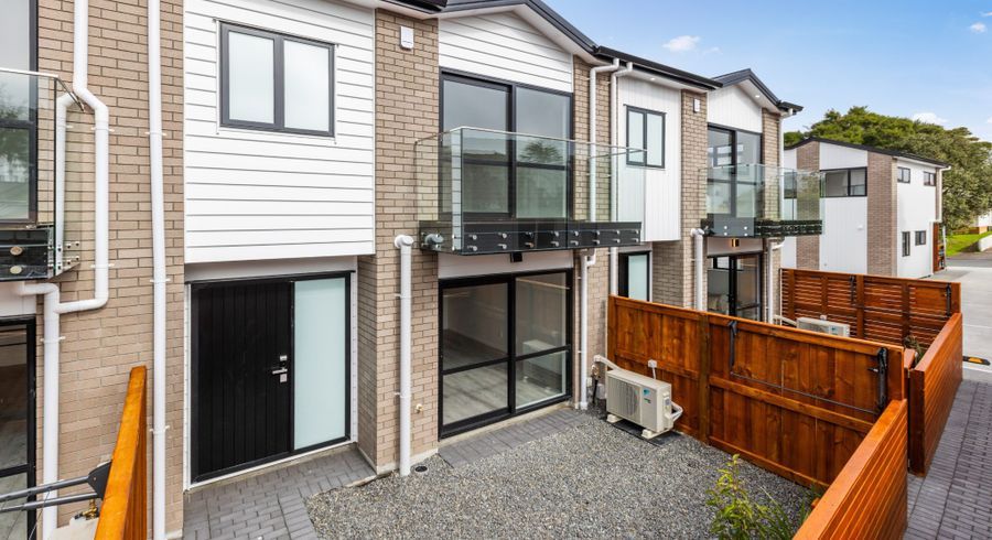  at Lot 3, 7 Gladfield Lane, Te Atatu Peninsula, Waitakere City, Auckland