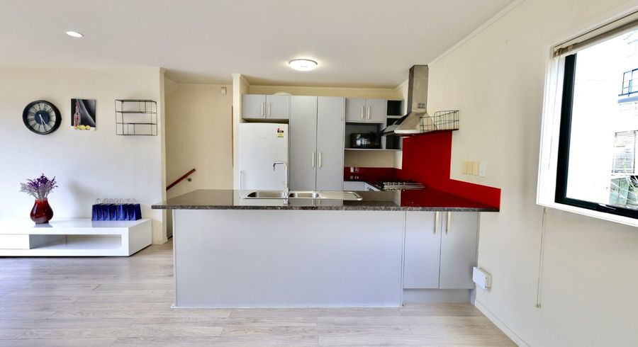  at 36/8 Flynn Street, Birkdale, North Shore City, Auckland