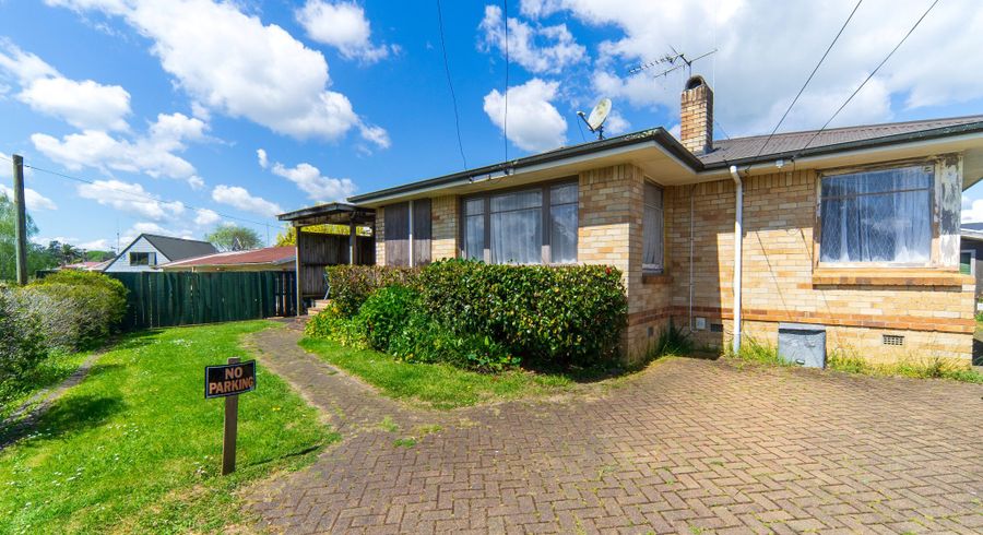  at 32 Tomin Rd, Glenview, Hamilton, Waikato