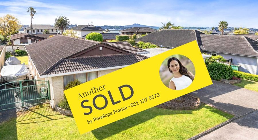  at 11 Broman Place, Half Moon Bay, Auckland