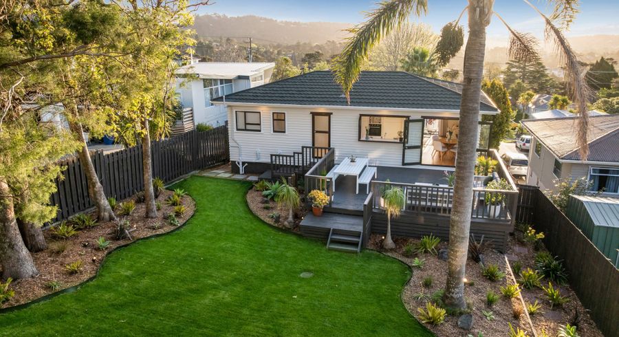  at 19 Highland Ave, Titirangi, Waitakere City, Auckland