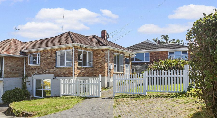  at 1/1 Picton street, Howick, Manukau City, Auckland