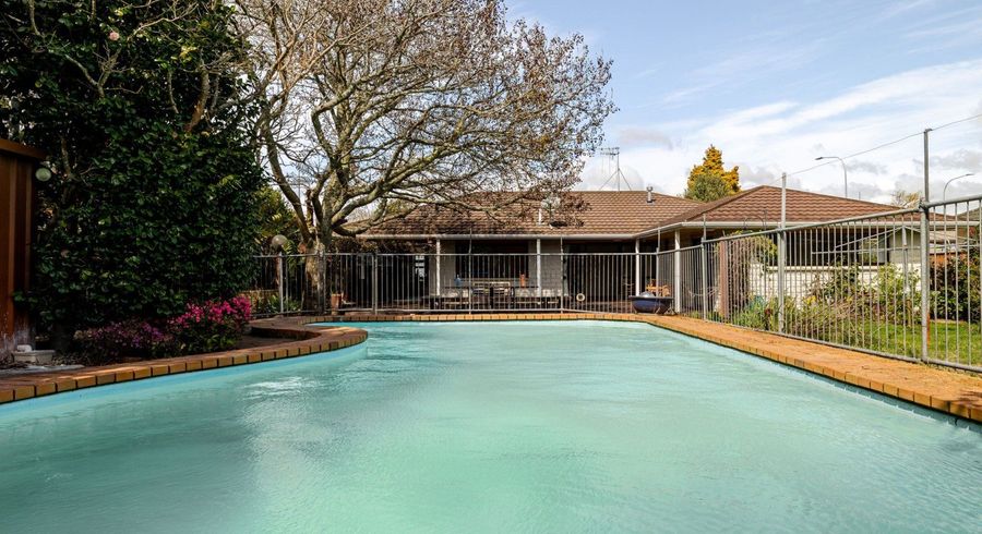  at 43 Long Melford Road, Awapuni, Palmerston North, Manawatu / Whanganui