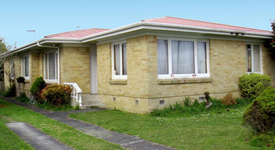  at 18 Beech Crescent, Hillcrest, Hamilton