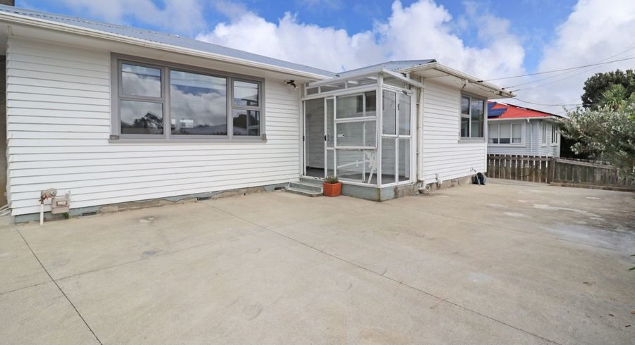  at 8 Kenmore Street, Newlands, Wellington, Wellington