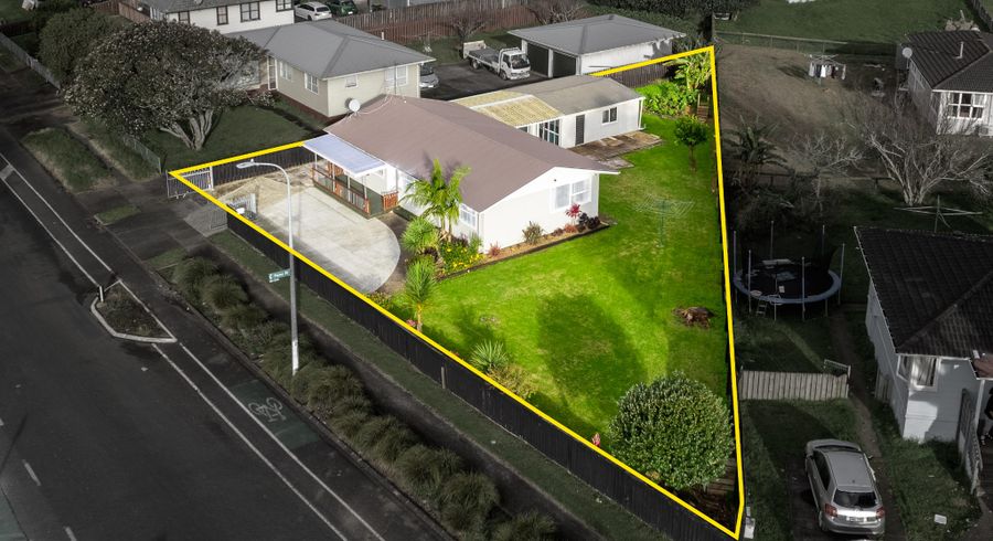  at 73 Friesian Drive, Mangere, Auckland