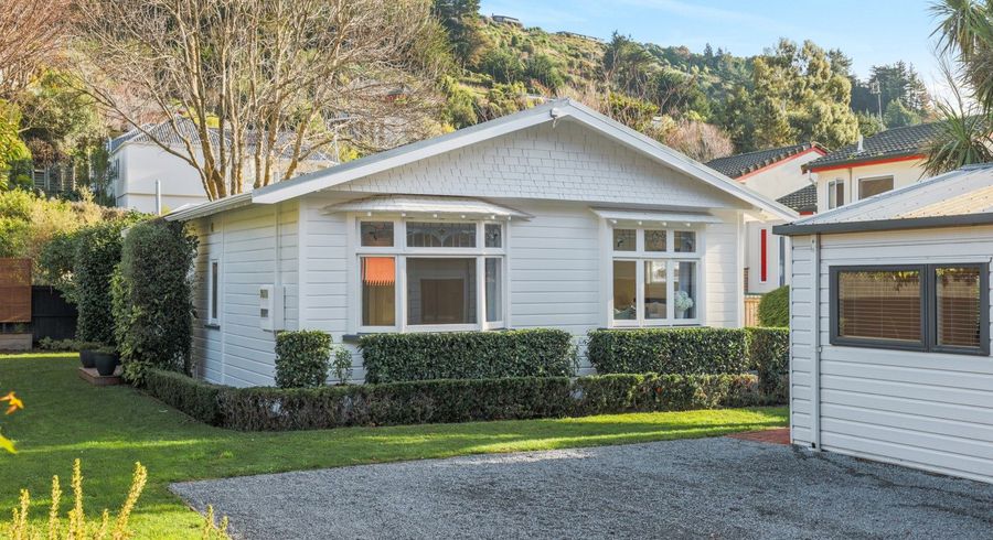  at 86 Bowenvale Avenue, Cashmere, Christchurch City, Canterbury