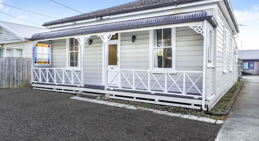  at 11 Frances Street, Hamilton East, Hamilton, Waikato