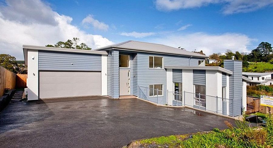  at 18 Bintulu Place, Albany, North Shore City, Auckland
