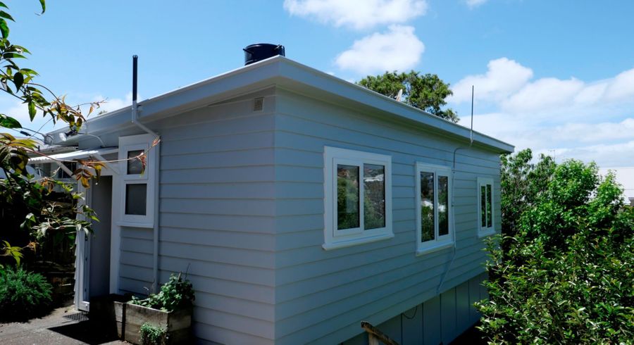  at 32a Charlotte Av, Brooklyn, Wellington, Wellington