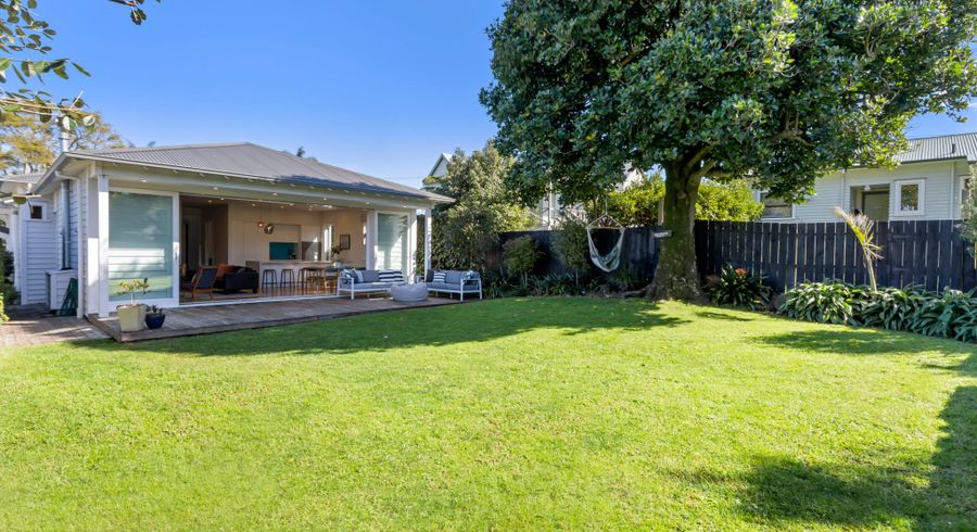  at 27 Wairere Avenue, Mount Albert, Auckland