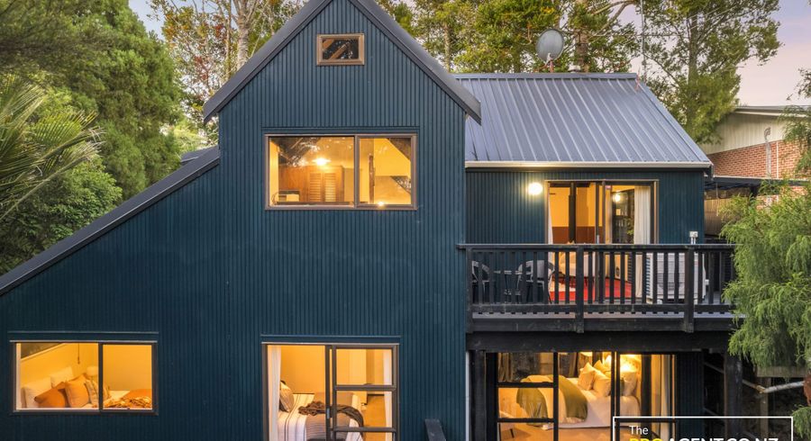  at 196 Godley Road, Titirangi, Waitakere City, Auckland