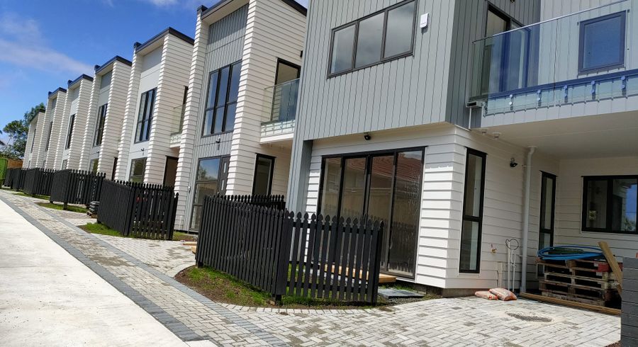  at 7/21 Humphrey Kemp Ave, Te Atatu South, Waitakere City, Auckland