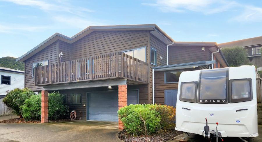  at 16 Birkinshaw Grove, Riverstone Terraces, Upper Hutt, Wellington
