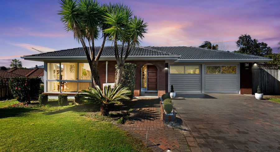 at 13 Carriage Close, Northpark, Manukau City, Auckland