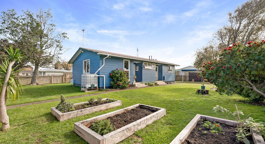 at 74 Cranmere Crescent, Mangere East, Auckland
