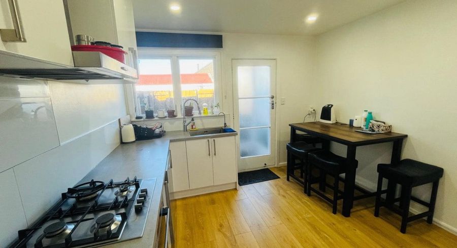  at 2/9A Curletts Road, Sockburn, Christchurch