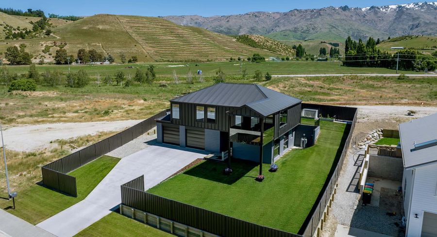  at 27 Stratford Drive, Pisa Moorings, Cromwell, Central Otago, Otago