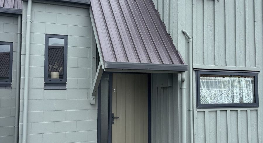  at 8/16 Cecil Place, Waltham, Christchurch City, Canterbury