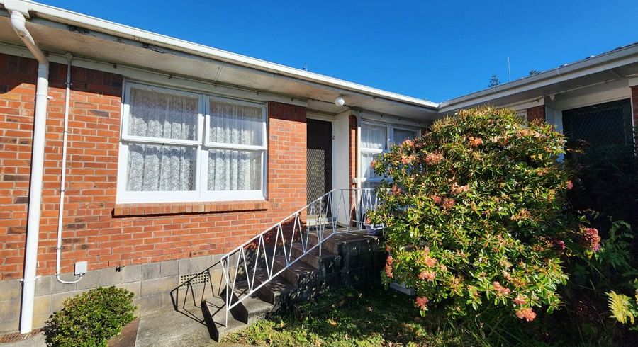 at 2/120 Selwyn Street, Onehunga, Auckland