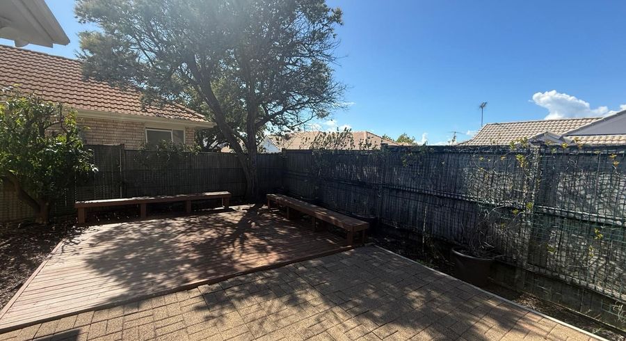  at 186 Botany Rd, Botany Downs, Manukau City, Auckland