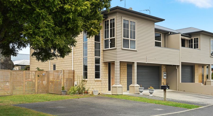  at 1 Blue Cedar Lane, Enderley, Hamilton, Waikato