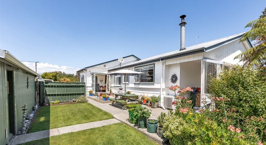  at 40 Cook Street, Carters Beach, Buller, West Coast