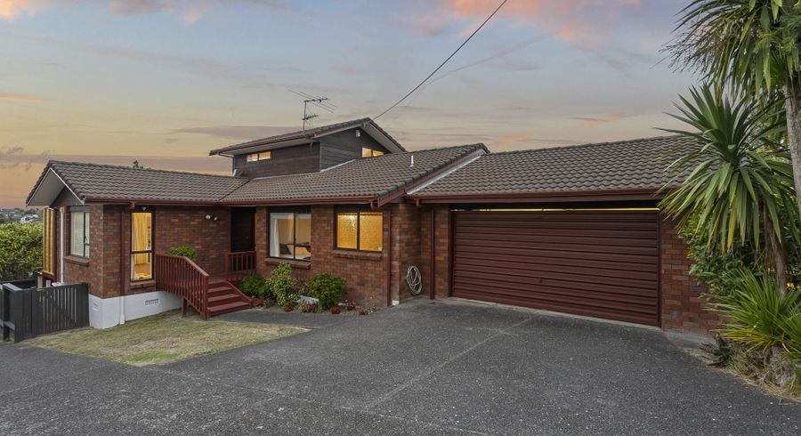  at 1/69 East Coast Road, Castor Bay, Auckland