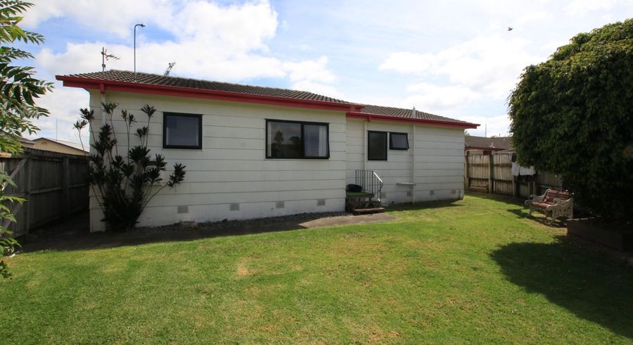  at 7A Barbados Drive, Unsworth Heights, North Shore City, Auckland
