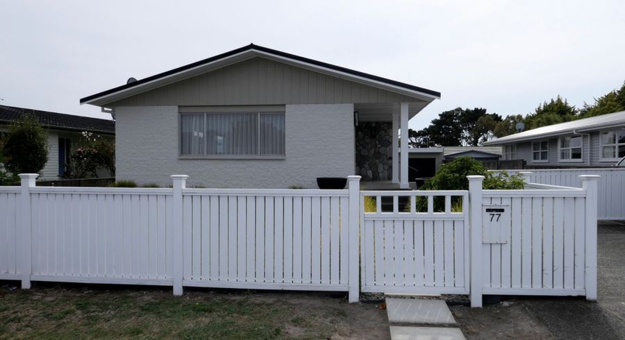  at 77 Gray Av, Paraparaumu Beach, Kapiti Coast, Wellington