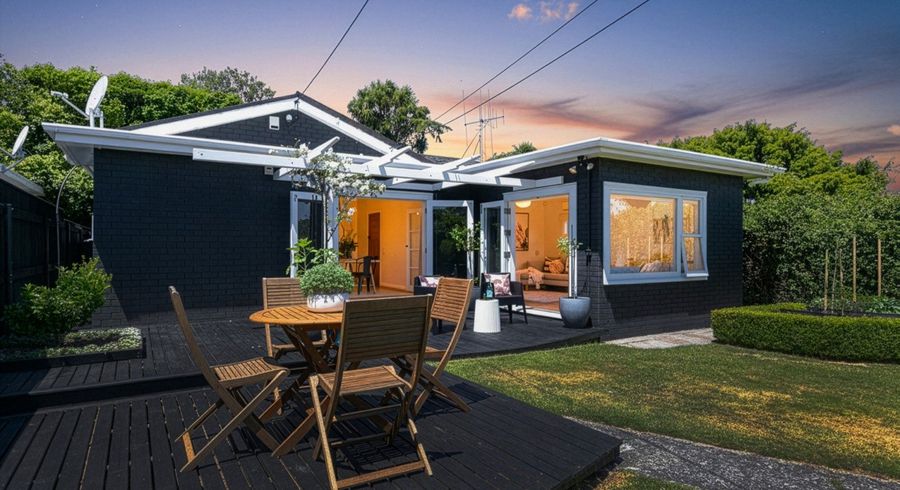  at 24 Pembroke Road, Northland, Wellington, Wellington