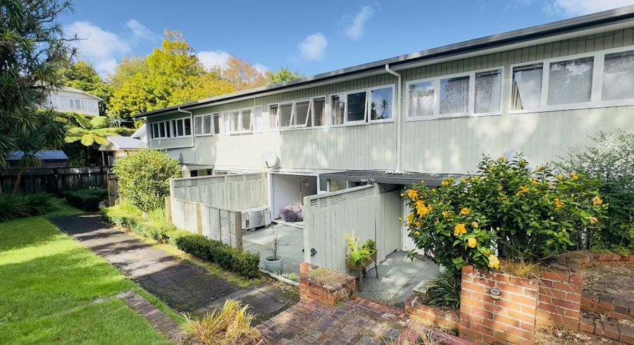  at 2/47 Watling Street, Mount Eden, Auckland