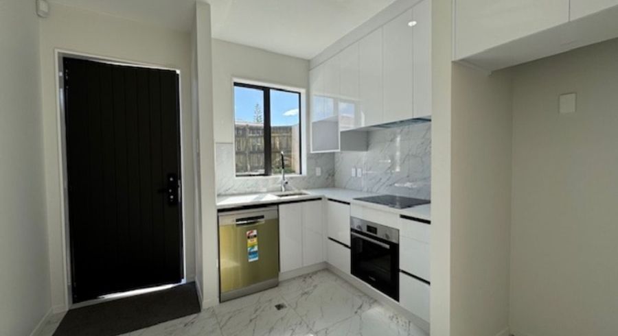  at 18D Addington Avenue, Manurewa, Manukau City, Auckland