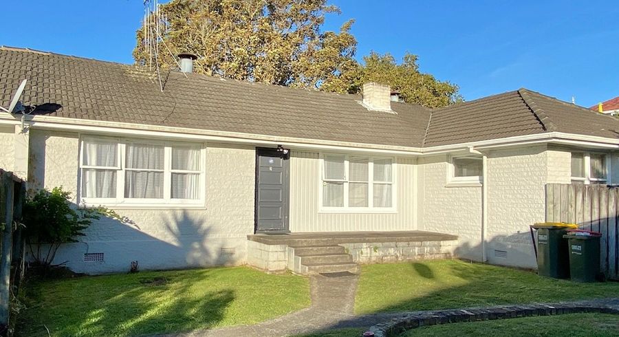  at 2/11 Queens Avenue, Frankton, Hamilton, Waikato