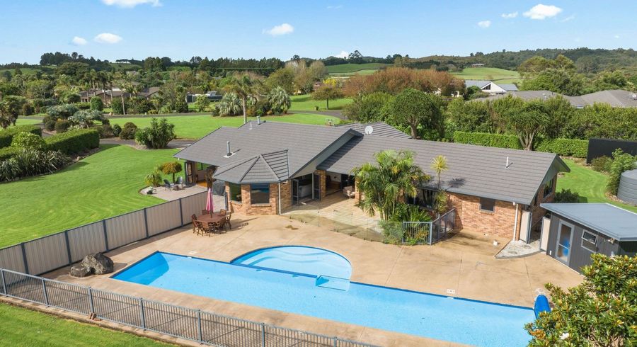  at 16 Cairn Way, Kamo