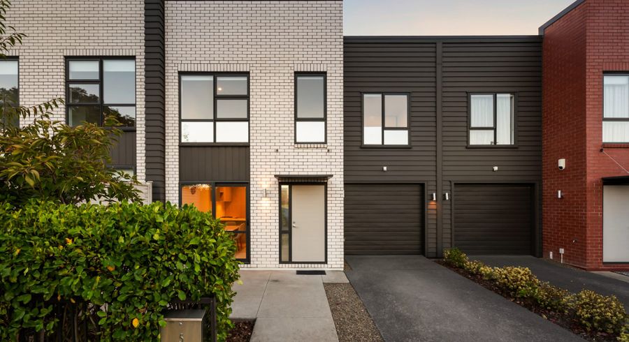  at 5 Pepene Avenue, Conifer Grove, Papakura, Auckland