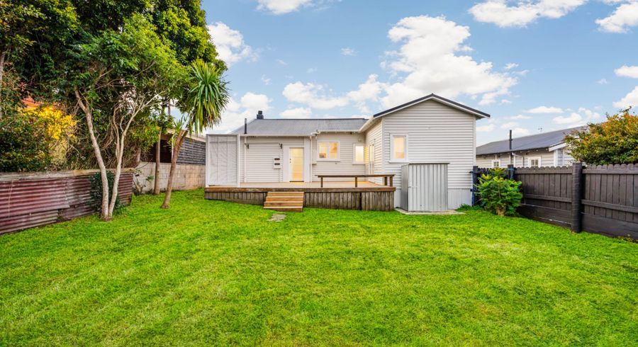  at 1/5 Akehurst Avenue, New Lynn, Waitakere City, Auckland