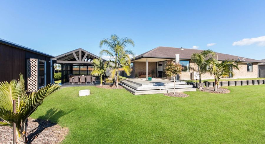  at 32 Raabia Close, Parakai, Helensville