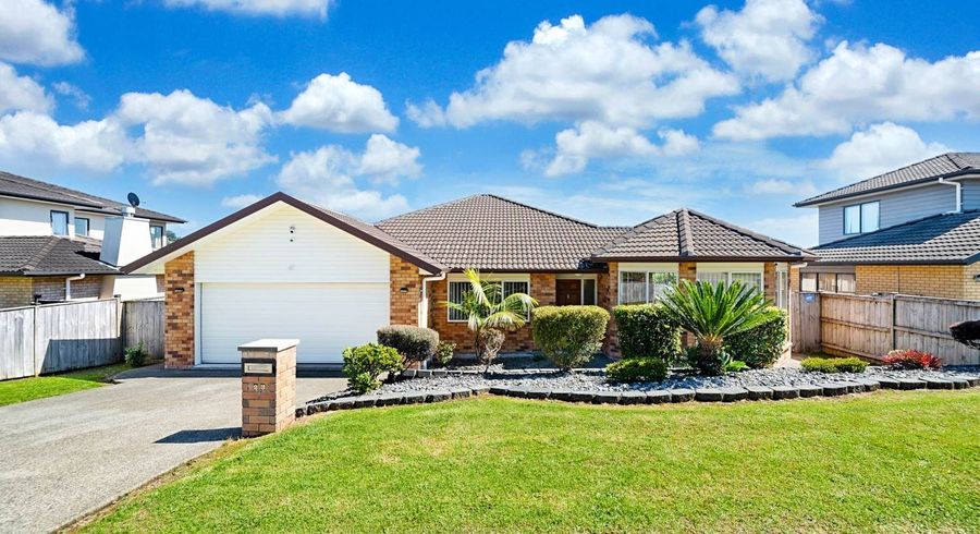  at 23 Leafield Crescent, Henderson, Auckland