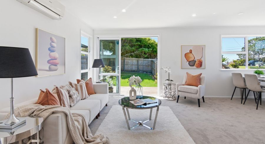  at 1/862 East Coast Road, Northcross, North Shore City, Auckland