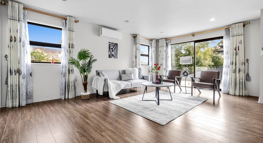  at 22  Bartells Drive, Goodwood Heights, Manukau City, Auckland