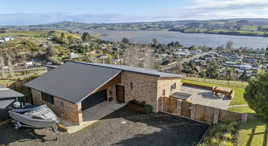  at 14 Kingsgate Lane, Waihola, Clutha, Otago