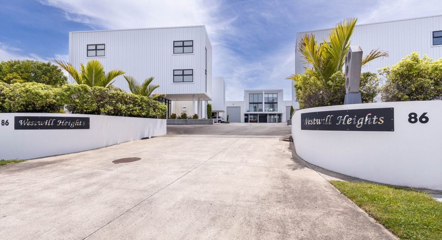  at 5/86 Hurlstone Drive, Waiwhakaiho, New Plymouth