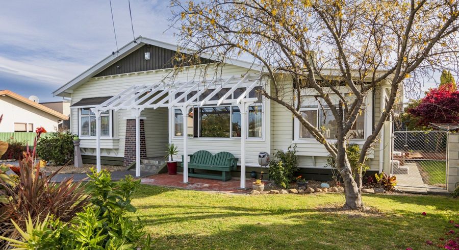  at 52 Avenue Road, Greenmeadows, Napier