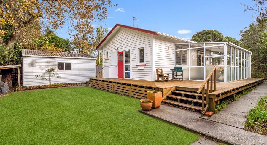  at 32 Hutchison Crescent, Durie Hill, Whanganui, Manawatu / Whanganui
