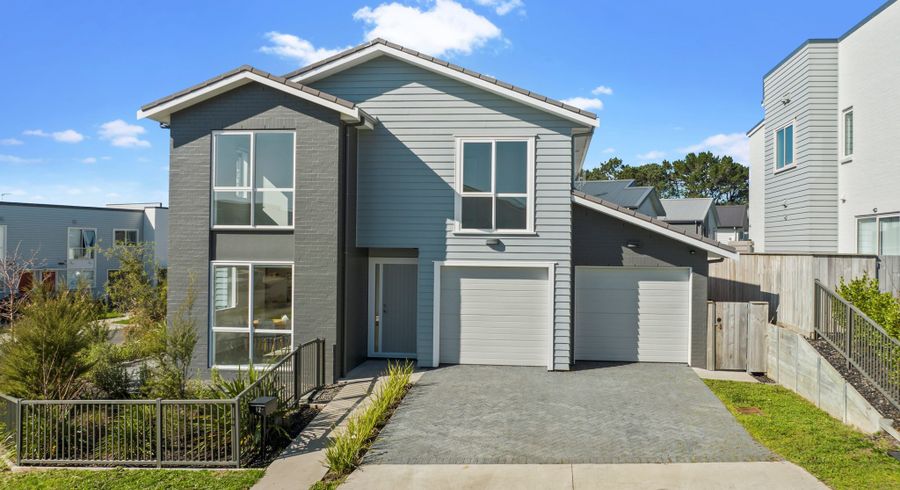  at 12 George McWhirter Avenue, Massey, Waitakere City, Auckland